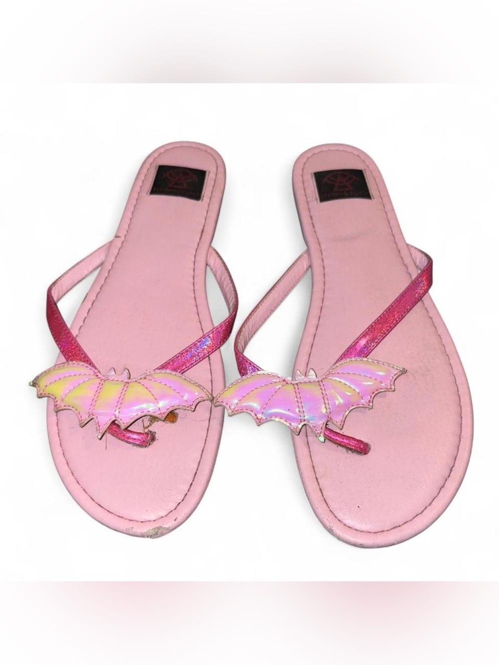 Bat Women's Pink Bat-Accent Flip Flop Sandals